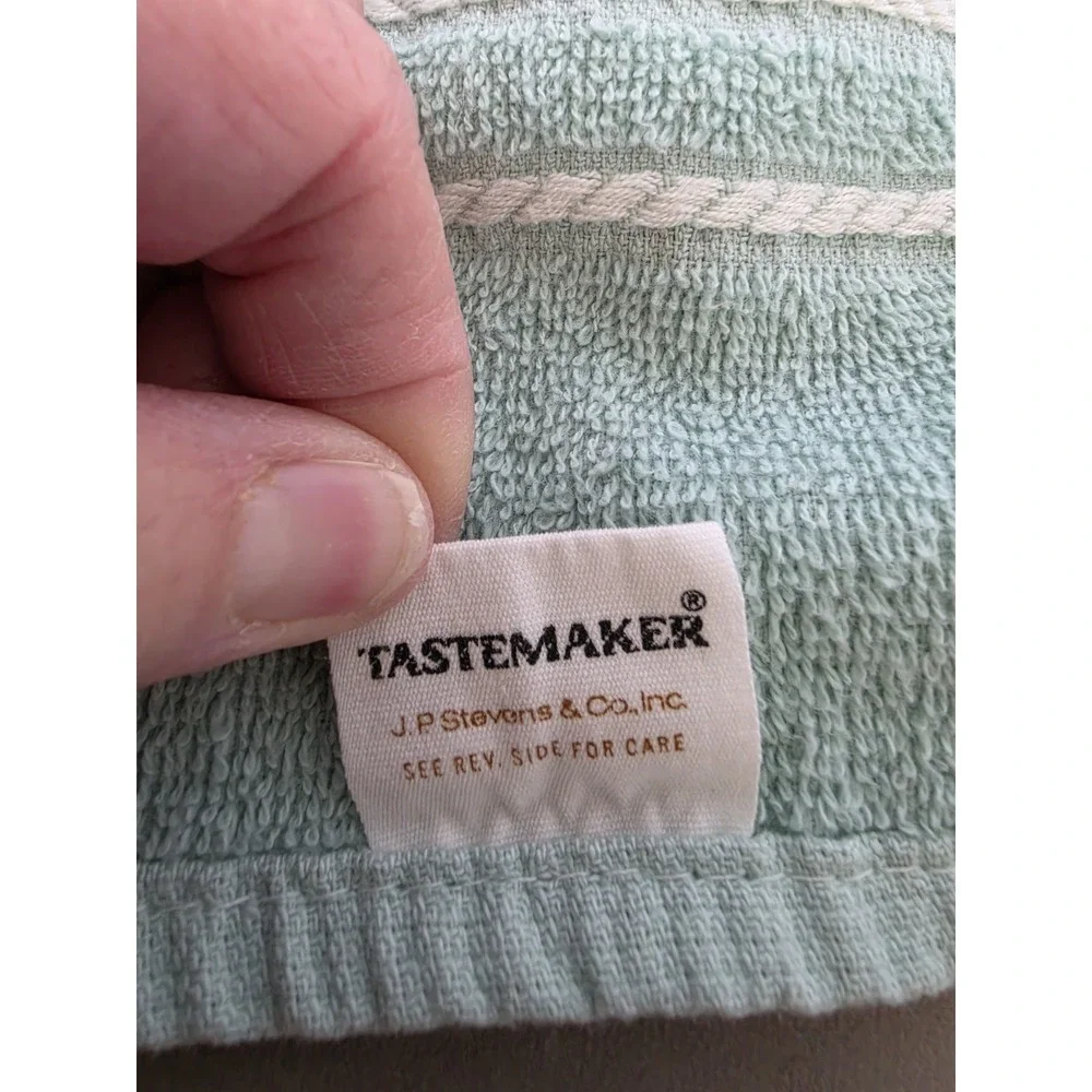 Vintage Tastemaker 100% Cotton 2 Hand Towels By JP Steven's Co  Seafoam green